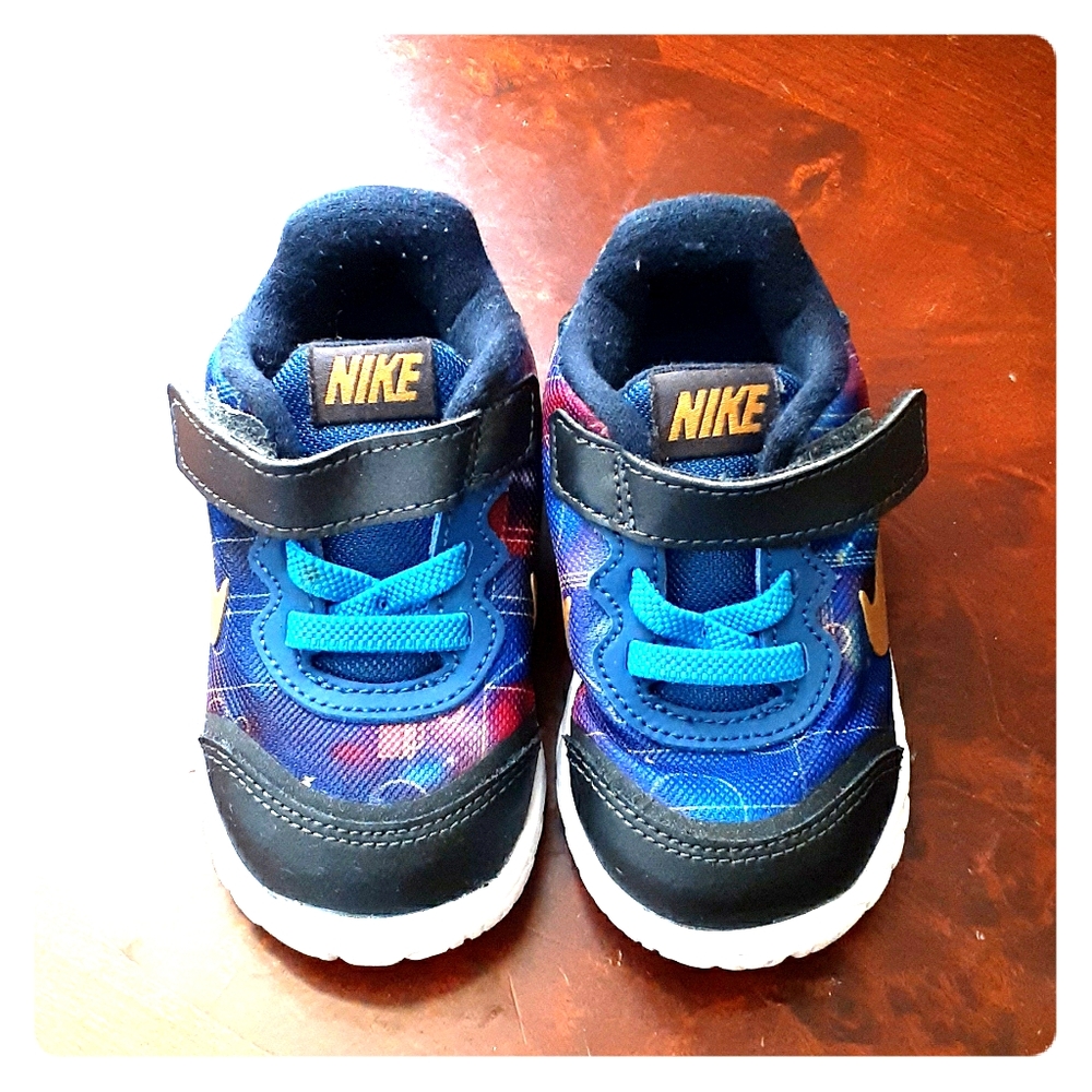 TODDLER NIKE SHOES